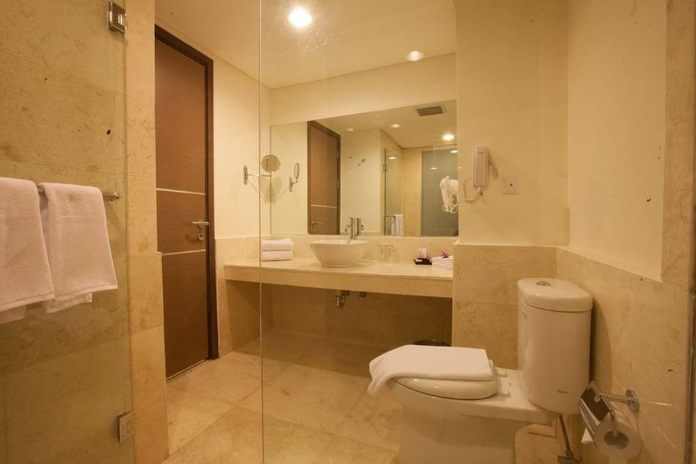 คลาโร เกนดารี  Hotel เคนดารี ภายนอก รูปภาพ
