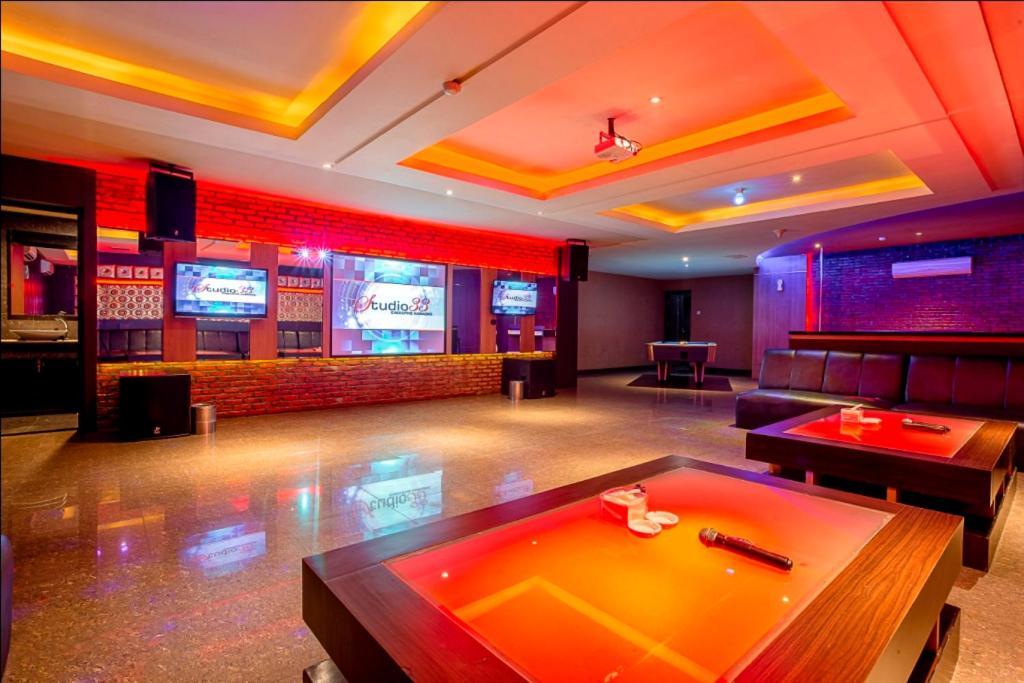 คลาโร เกนดารี  Hotel เคนดารี ภายนอก รูปภาพ