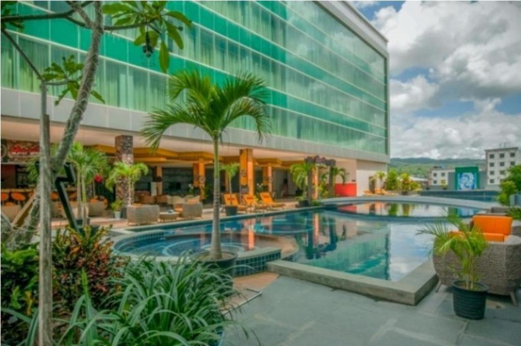 คลาโร เกนดารี  Hotel เคนดารี ภายนอก รูปภาพ